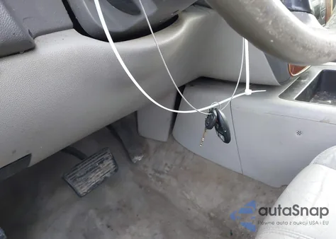 2008 Chevrolet Tahoe Lt z USA, uszkodzony, nr VIN 1GNFC13068R116143